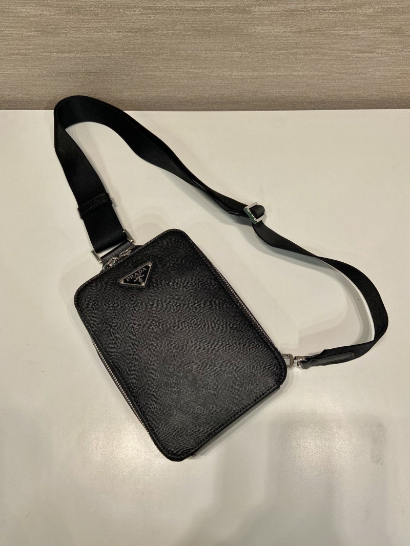 Pra*a waist chest packs